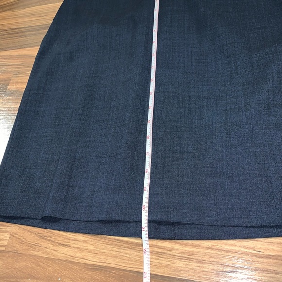 EUC - Banana Republic - Wool Lined Pencil Skirt - Picture 8 of 8